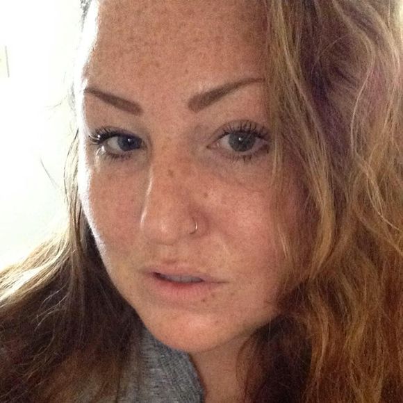 Meet your Posher, Holly - Picture 1 of 1